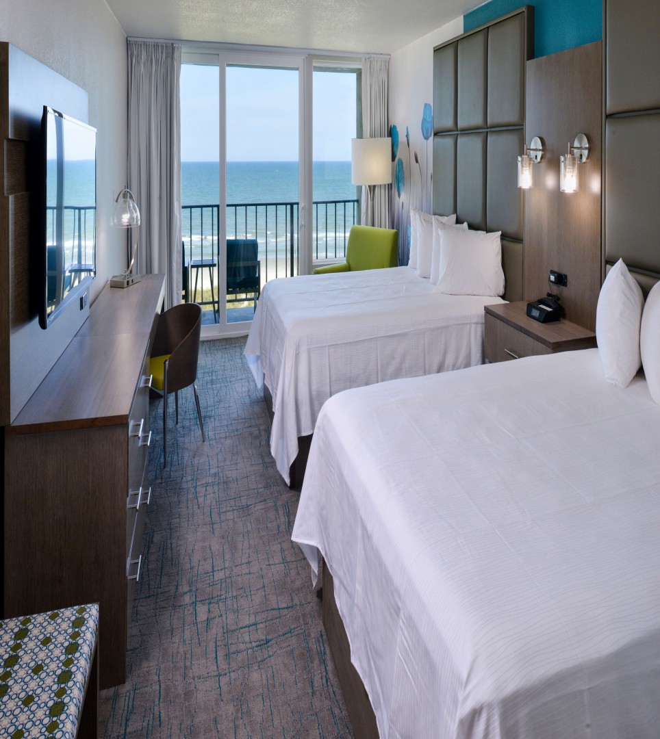 ENJOY SUPREMELY COMFORTABLE GUEST ROOMS <br> AT OUR MYRTLE BEACH HOTEL